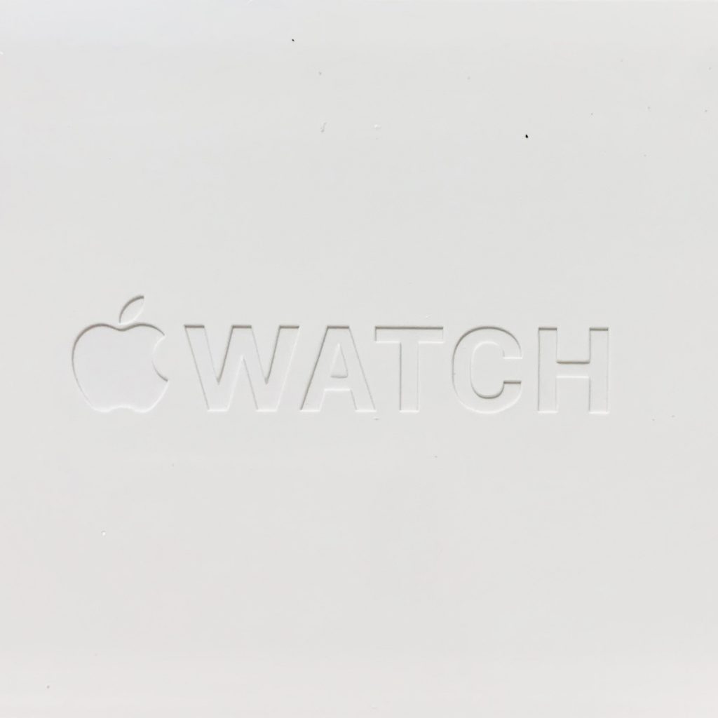 Apple Watch 5 に買え変えた情報をシェアしています。